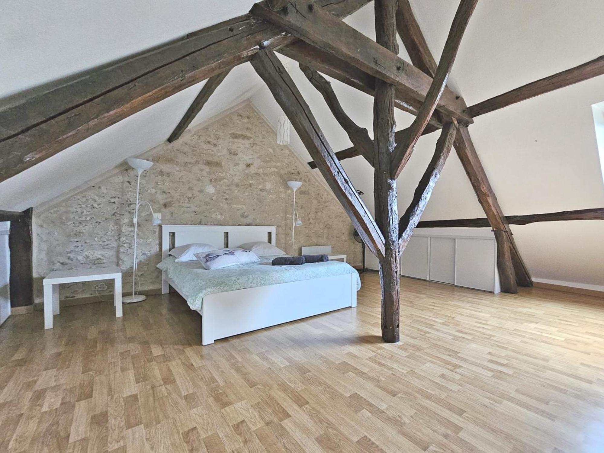 Triplex Sisley - Maison Atypique Avec Cour Exterieure Moret-sur-Loing Exterior photo